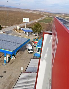Dölek Un binasından Alpet istasyonu ve Çorum-Ortaköy yolu manzarası